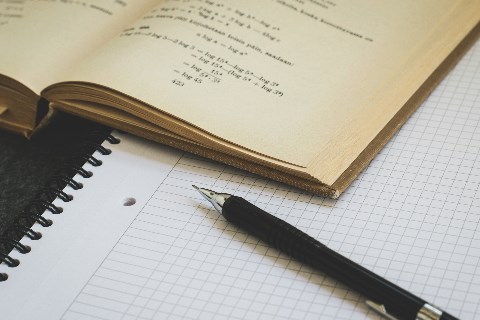 mathematics - Bild_von_LUM3N_auf_Pixabay mathematics - Bild_von_LUM3N_auf_Pixabay